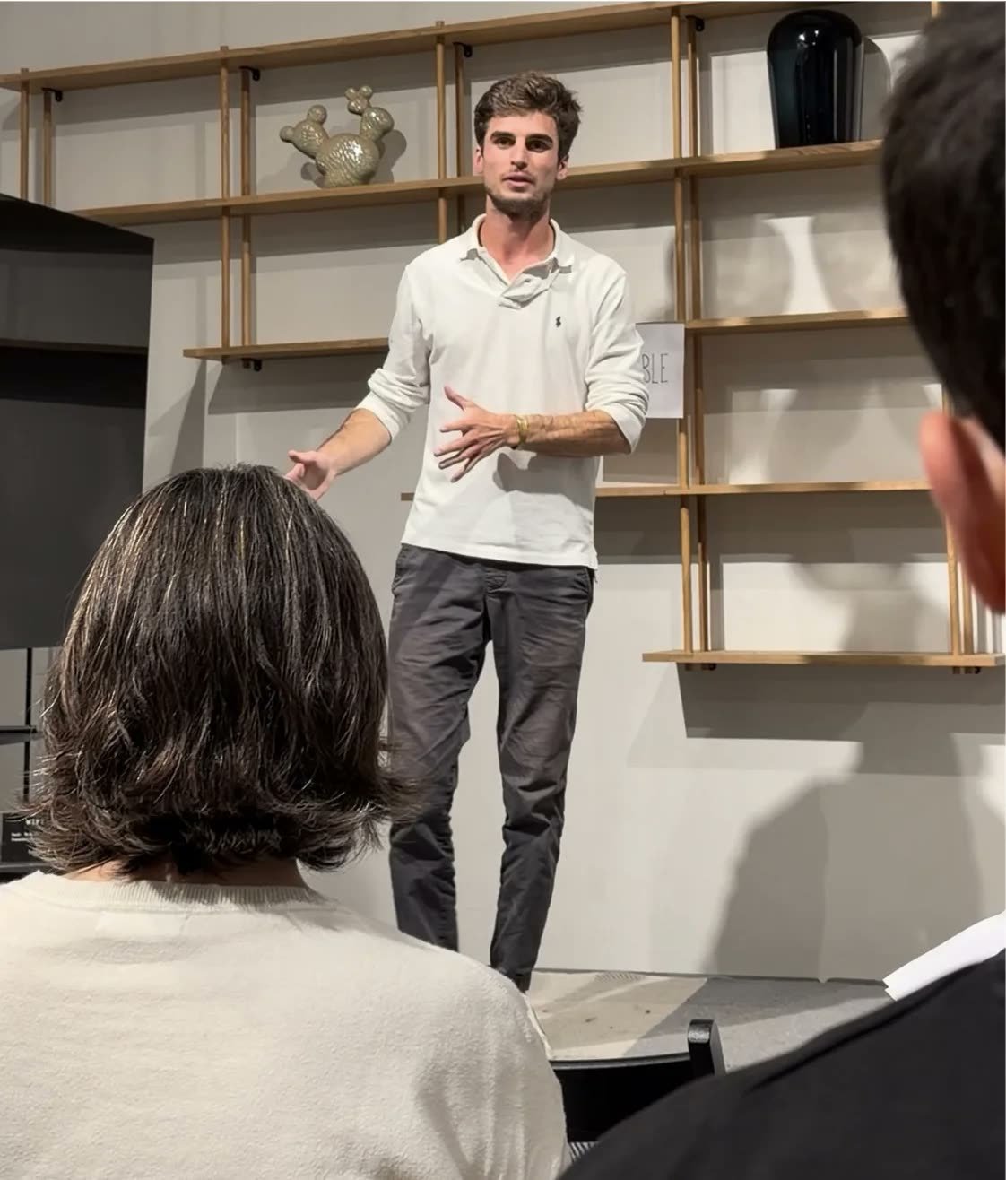 Gonzalo Campreciós guiando una sesión